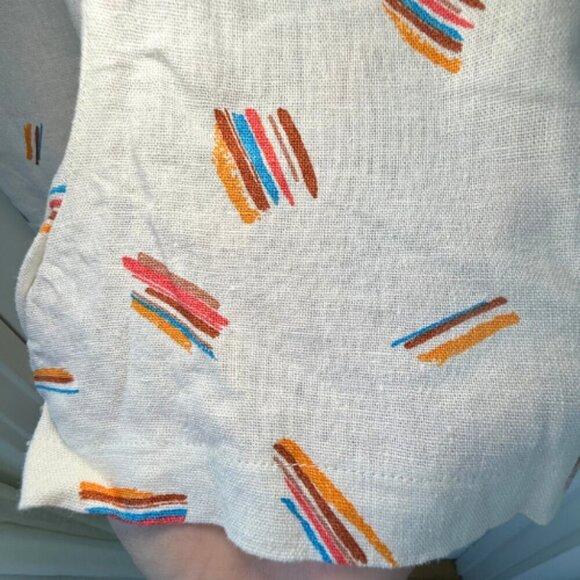 LUSH Linen Blend Abstract Print White Shorts Size M - Picture 9 of 13